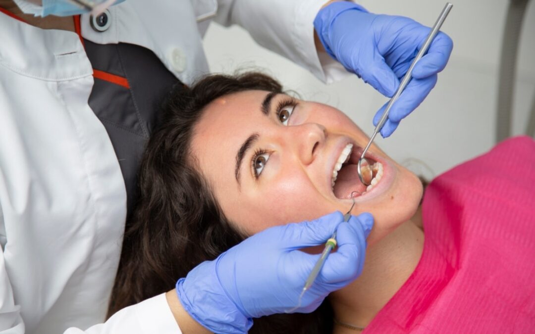 How a Cosmetic Dentist Can Help You Look Younger Without Surgery