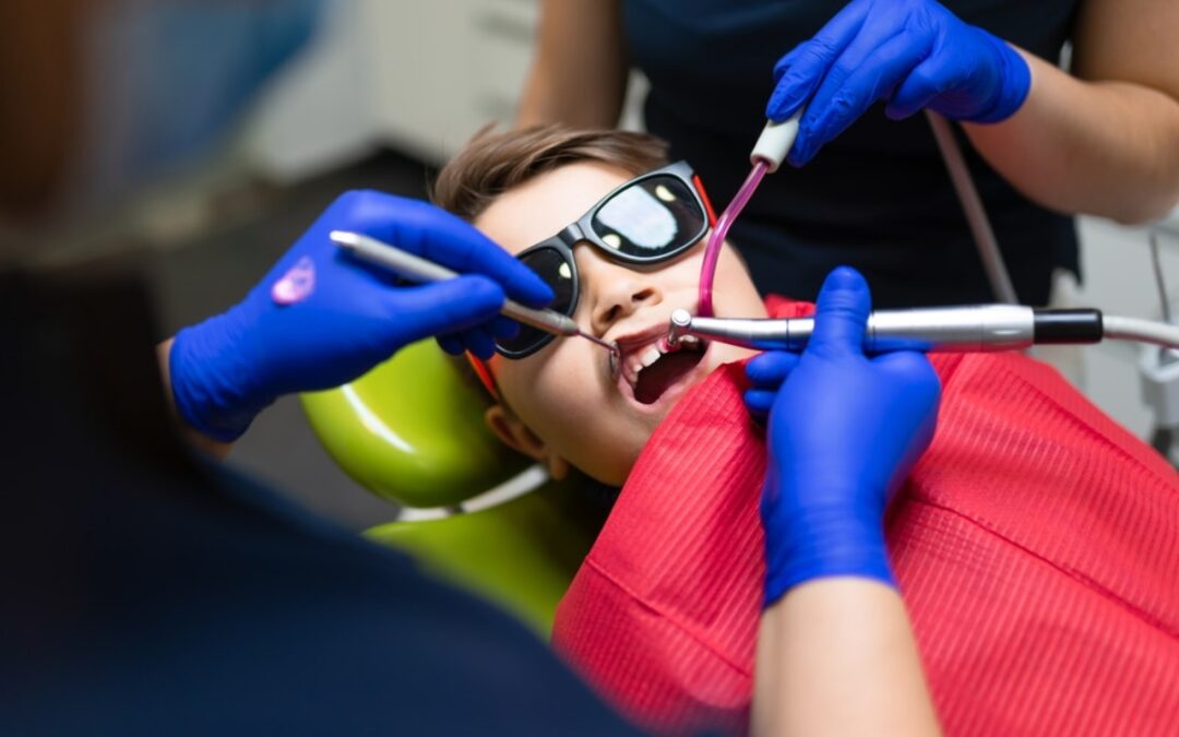 Sparkle and Shine This Valentine’s Day by Removing Teeth Stains